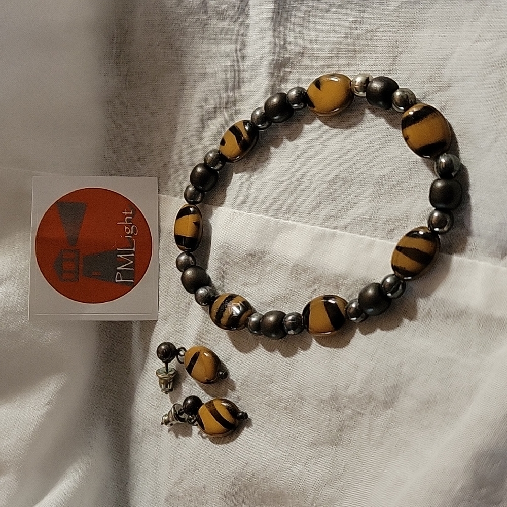 Tiger Print Bracelet and Earrings Set Brown Orange Beaded
